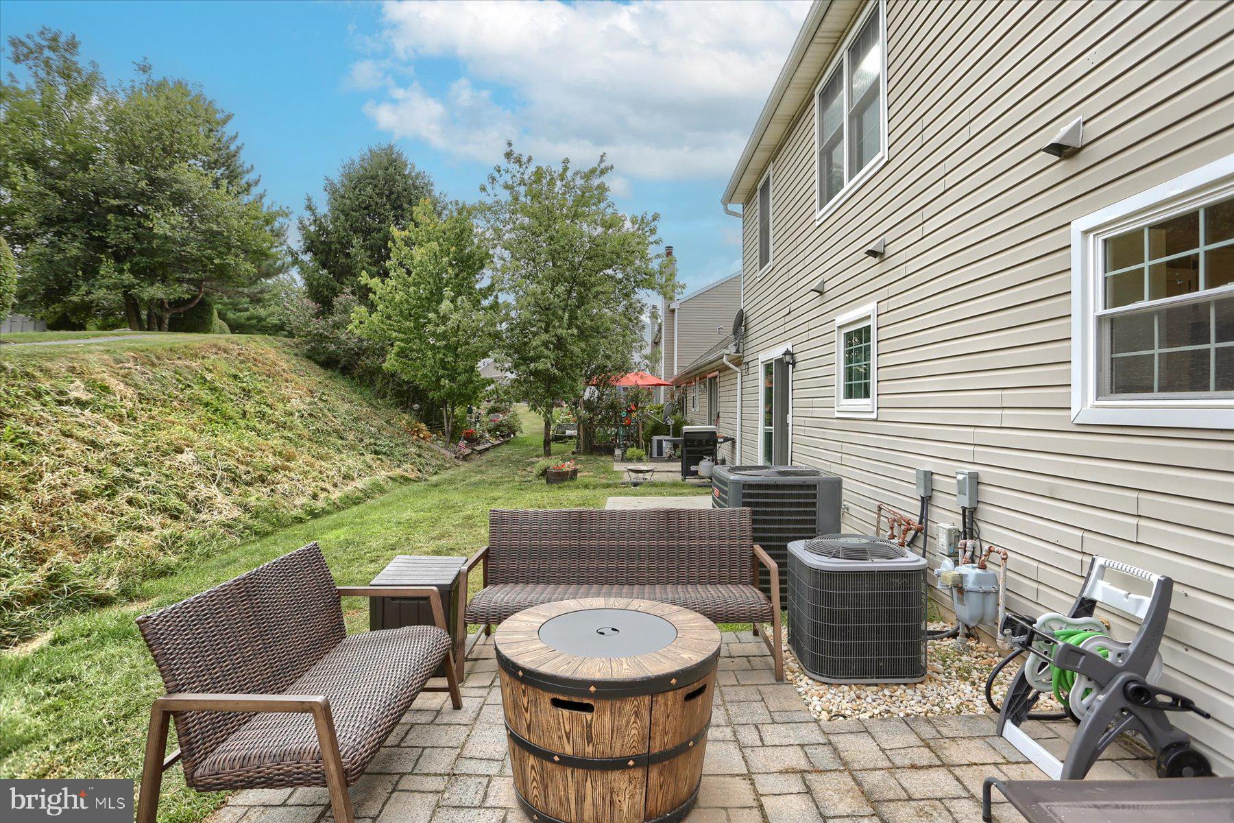 6207 Spring Knoll Dr