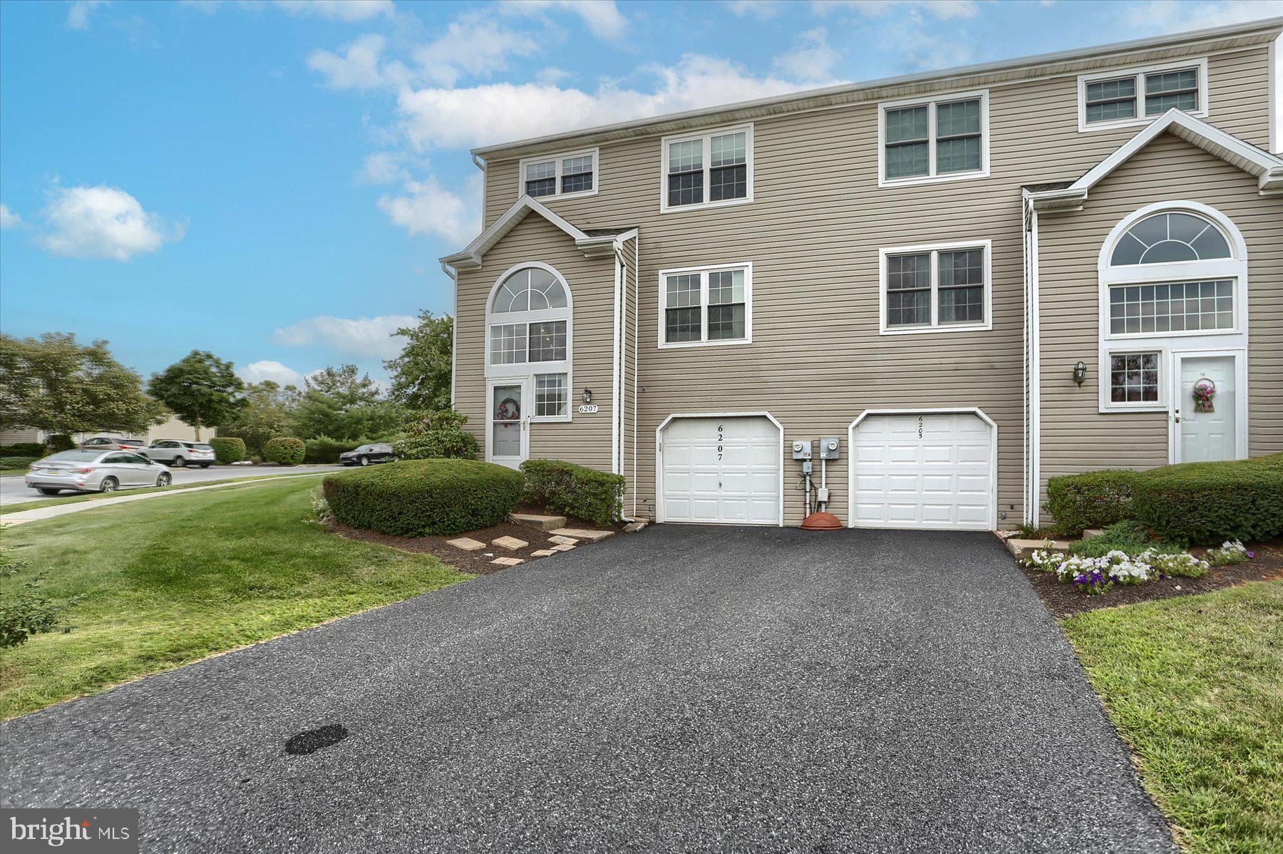 6207 Spring Knoll Dr