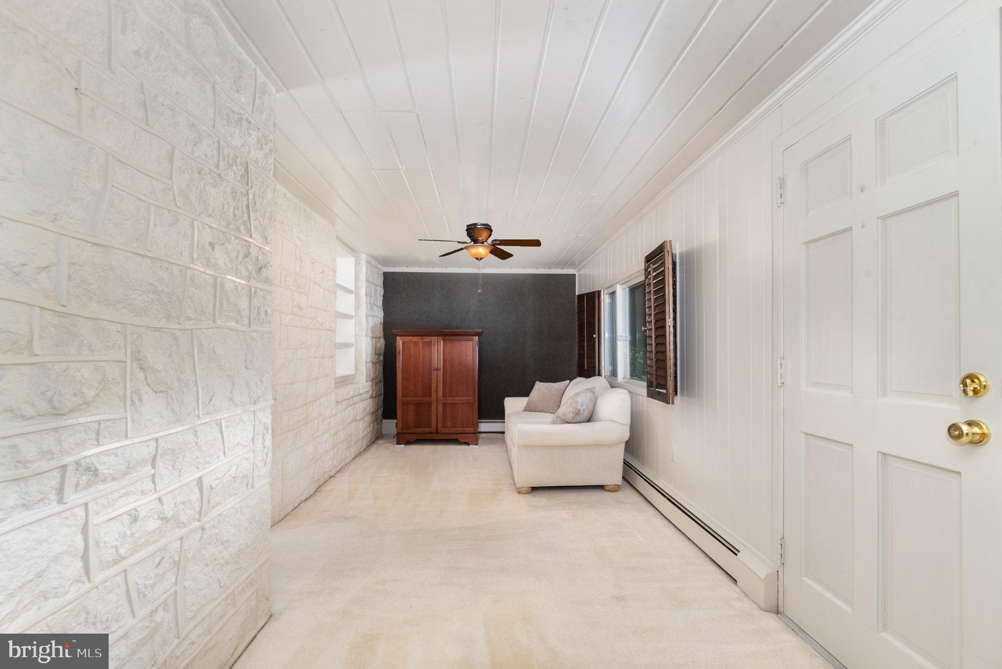 4315 Crooked Hill Rd