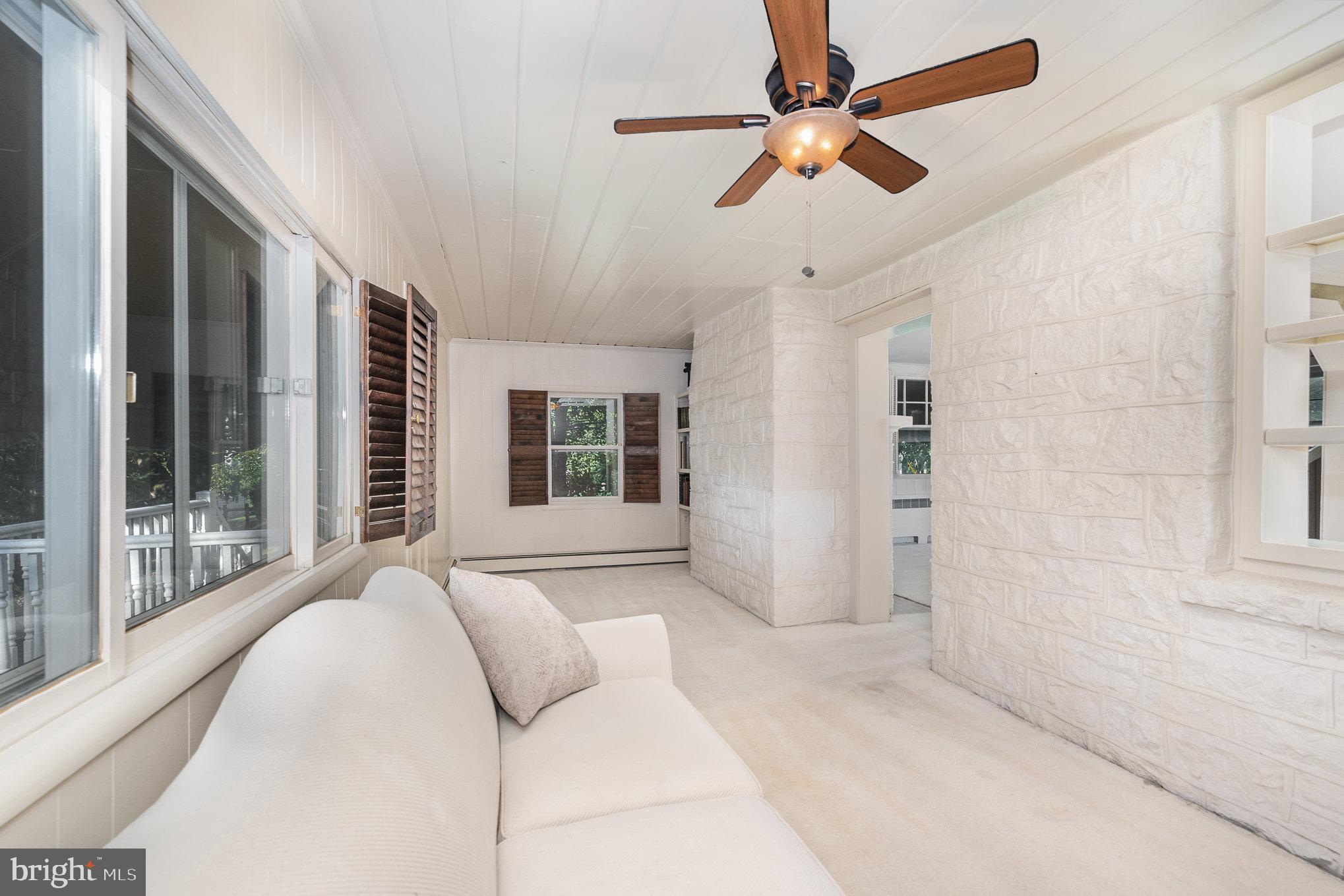 4315 Crooked Hill Rd