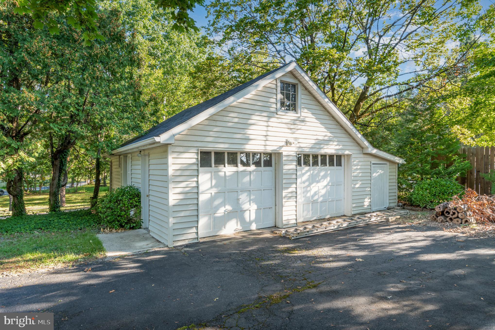 4315 Crooked Hill Rd