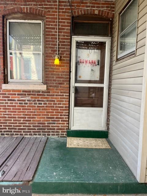 1121 N Front St