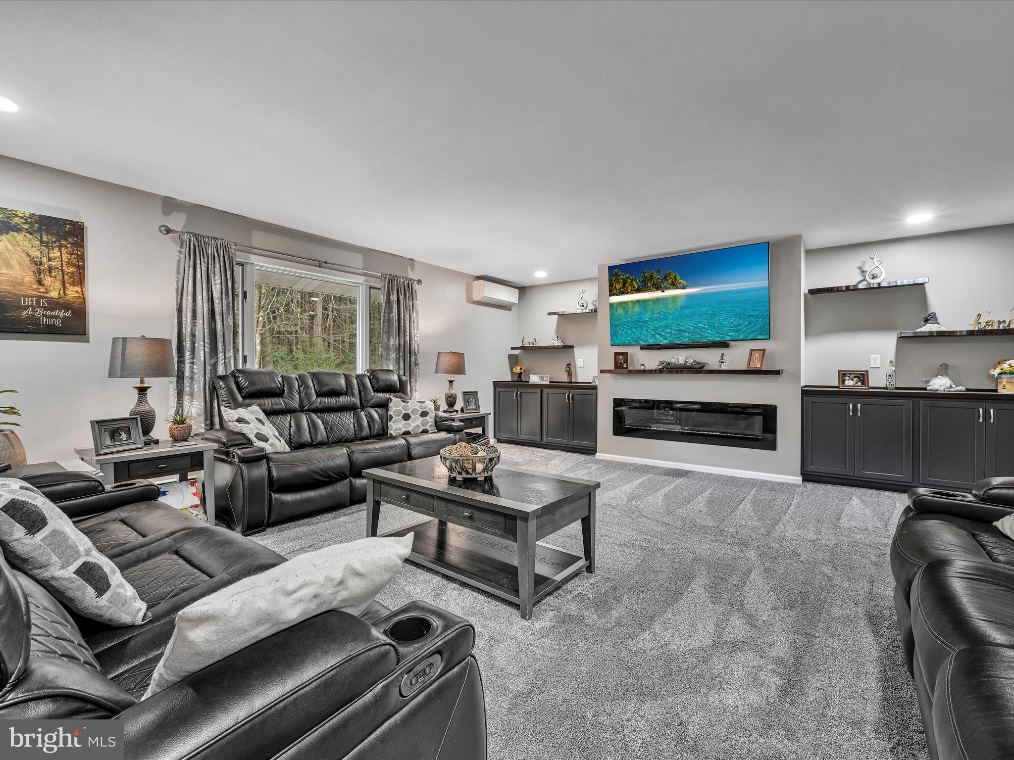 9079 Clarks Valley Rd