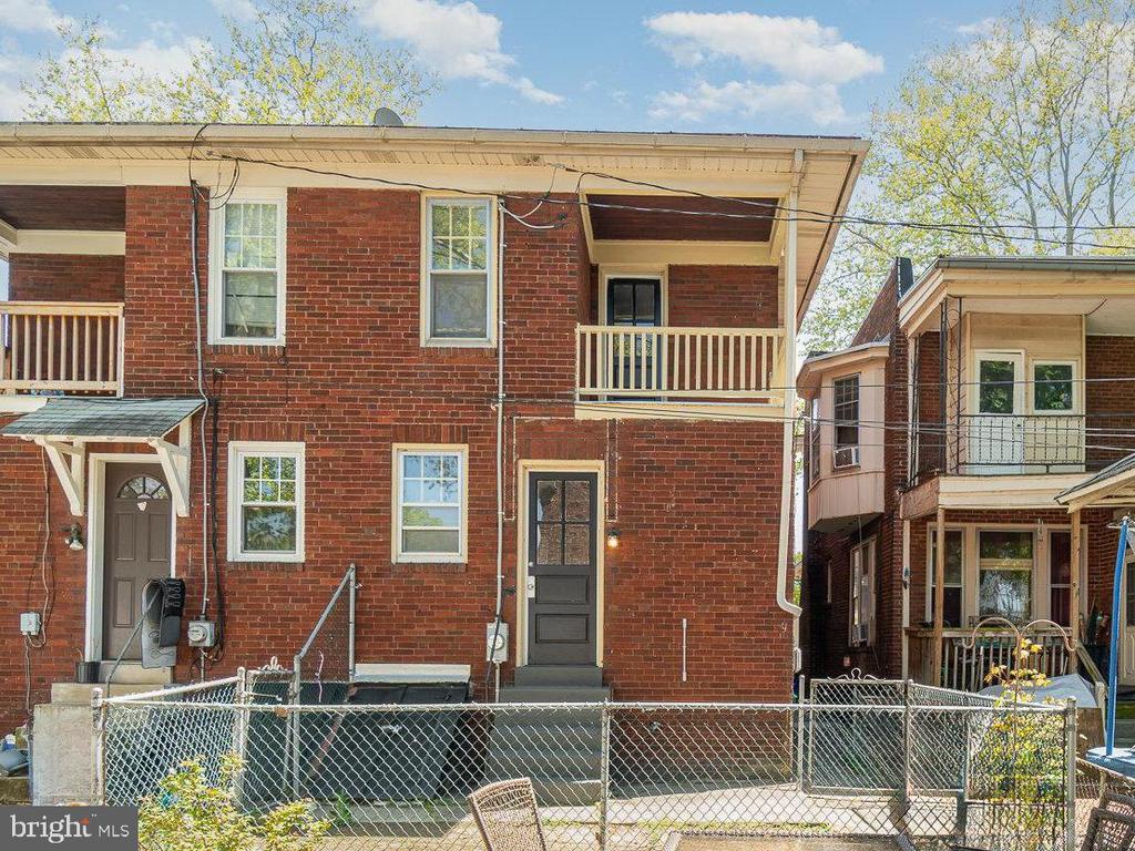 516 Radnor St