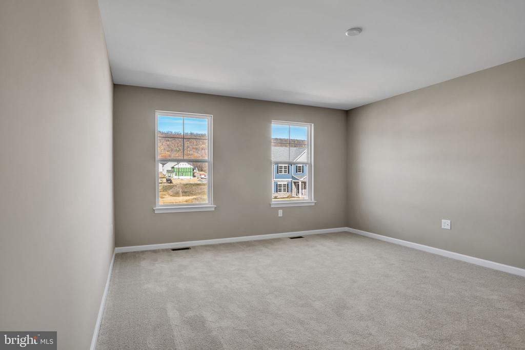 4486 Continental Dr