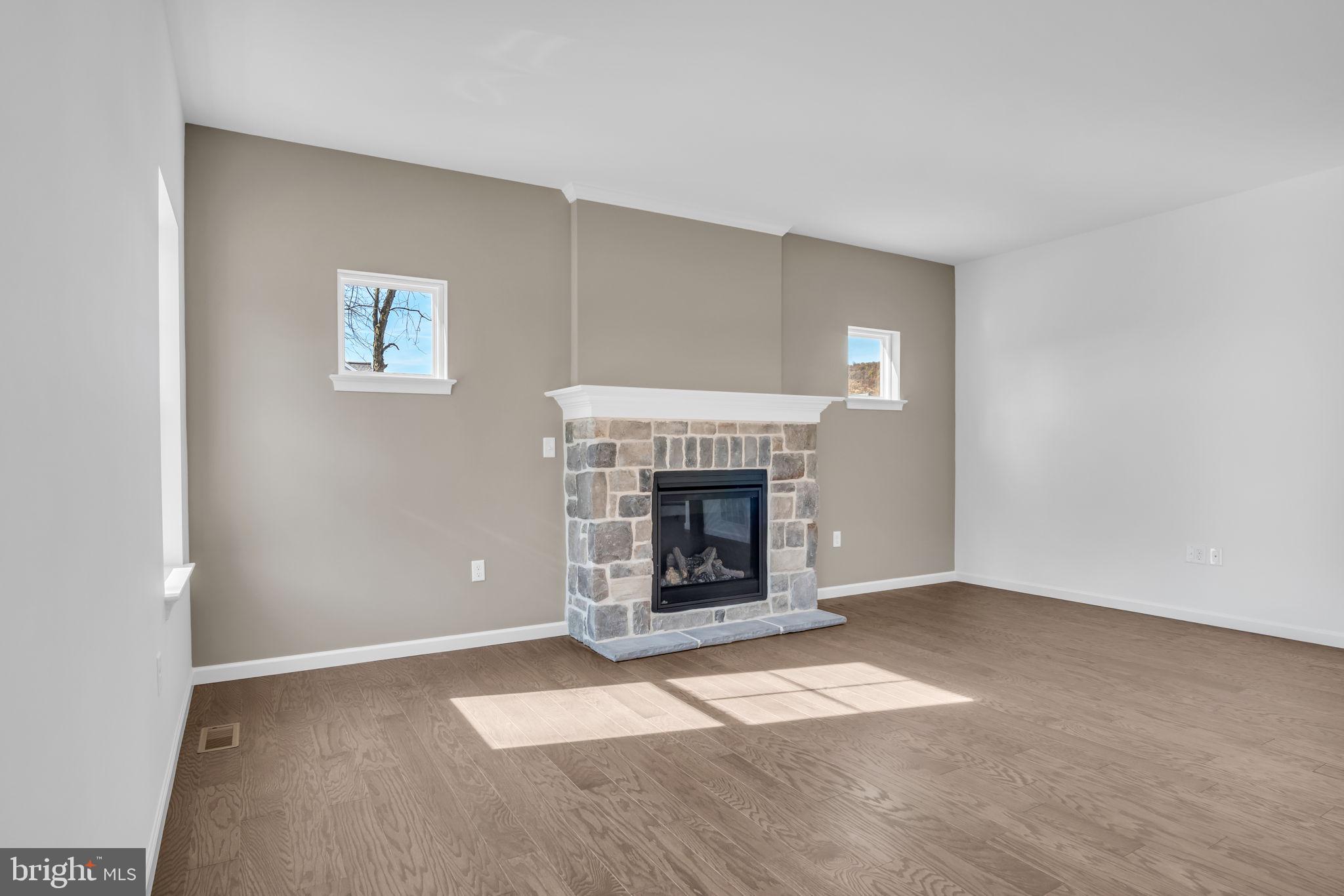 4486 Continental Dr