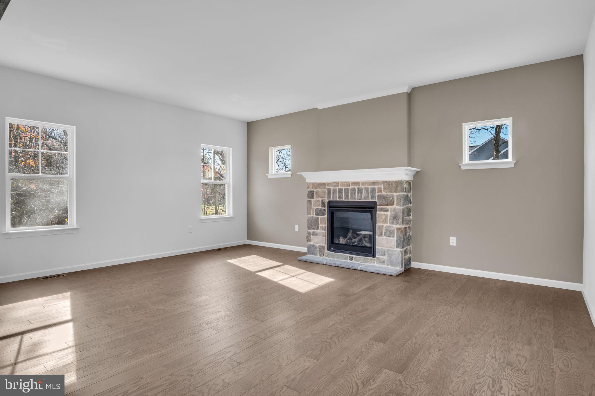 4486 Continental Dr