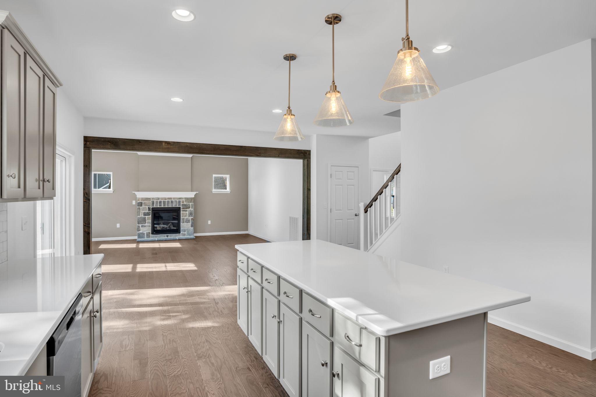 4486 Continental Dr