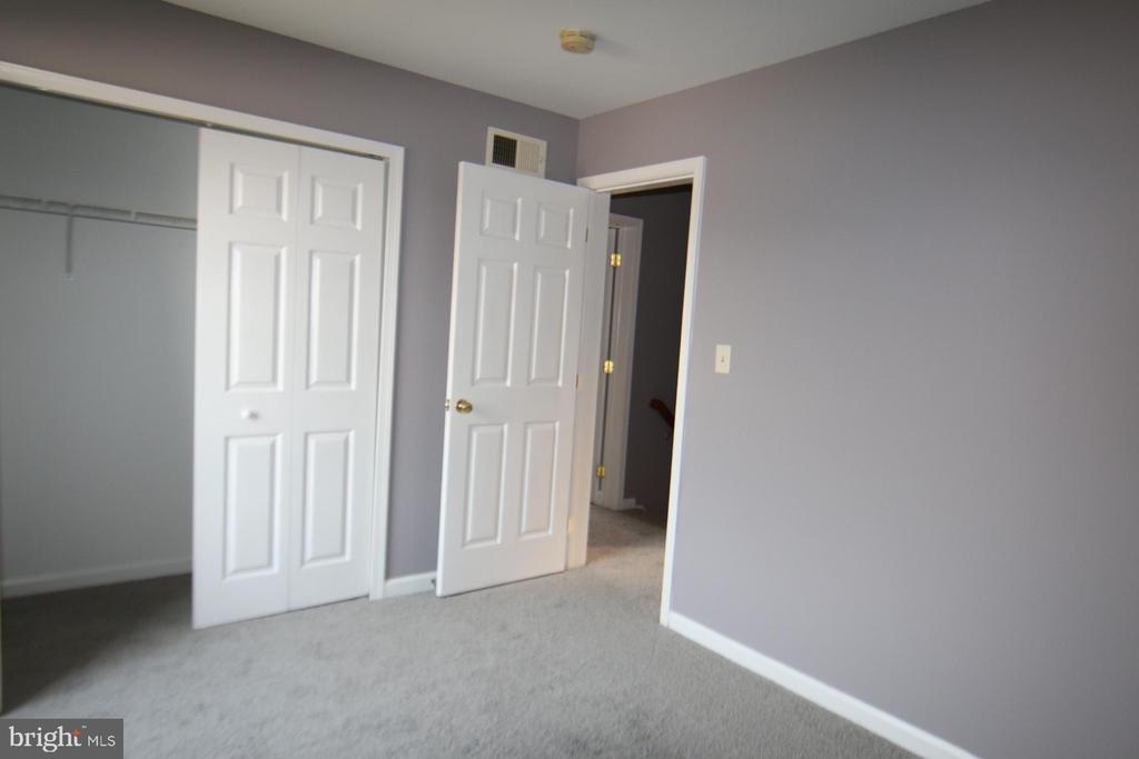 208 Adobe Dr