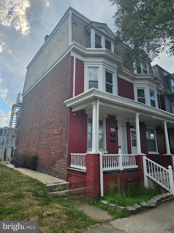 2434 Jefferson St