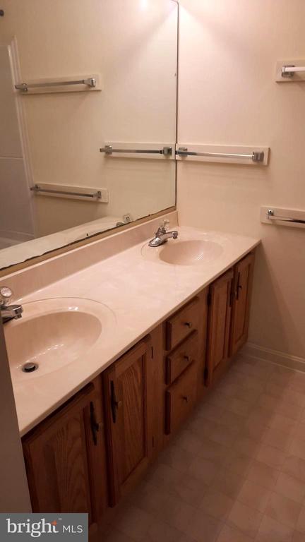 2830 BUXTON CT