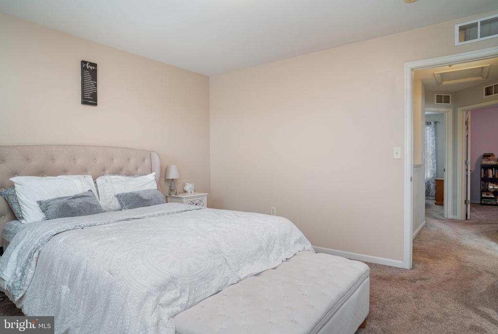 6120 Terry Davis Ct