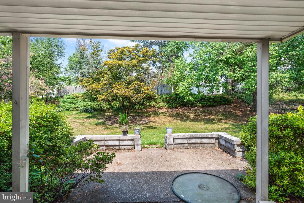 4830 Sweetbrier Ter