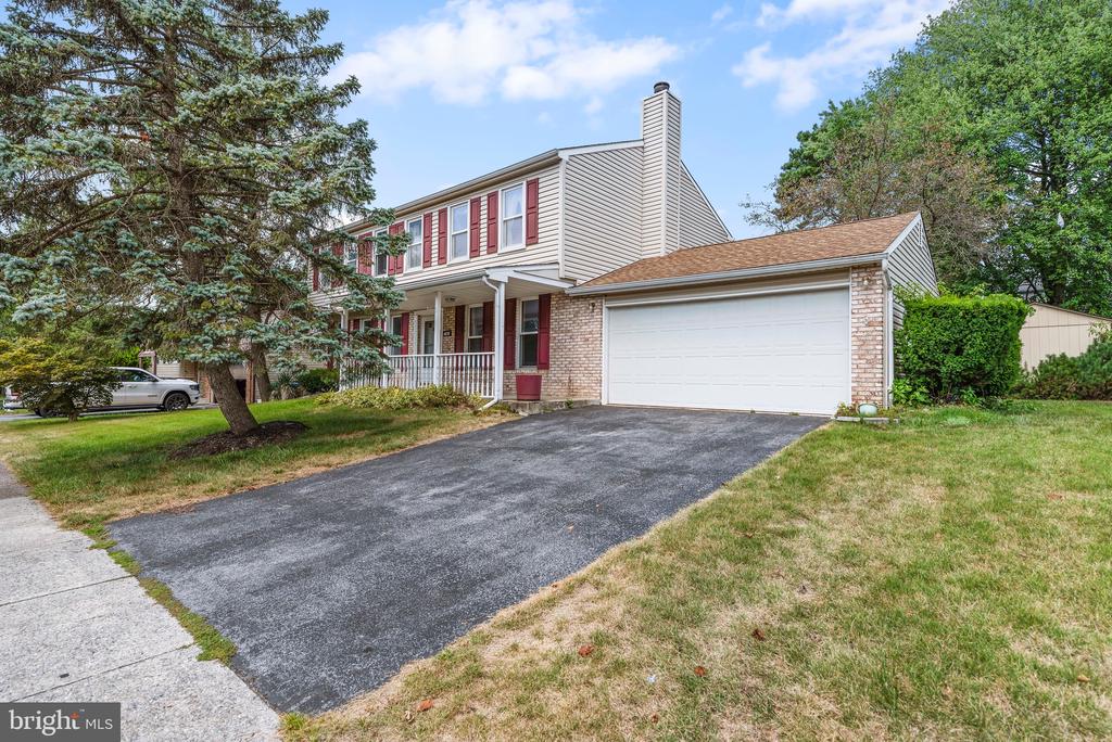4830 Sweetbrier Ter