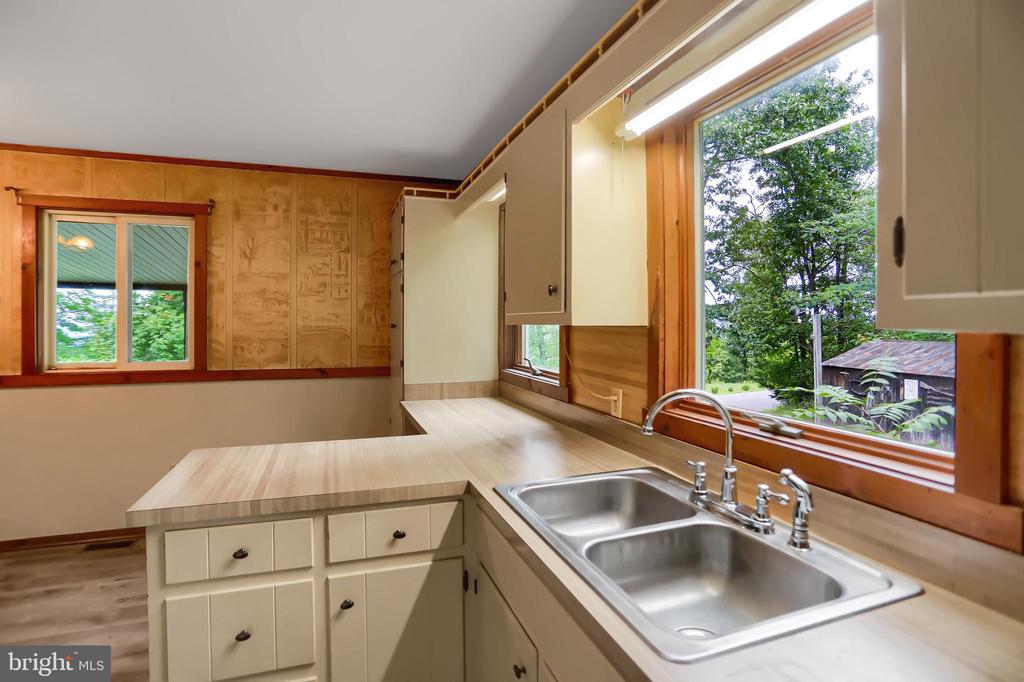 355 Dividing Ridge Rd