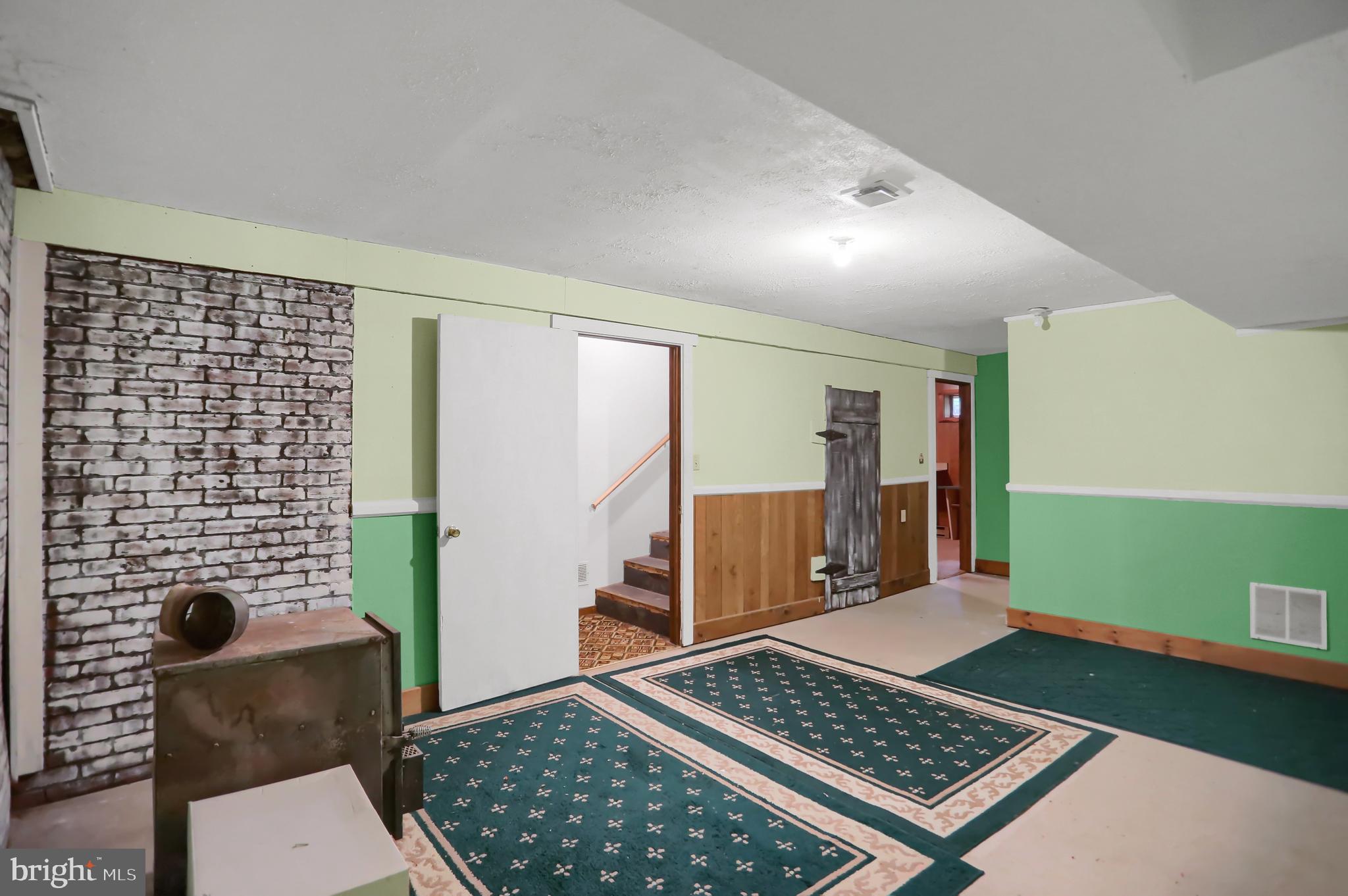 355 Dividing Ridge Rd