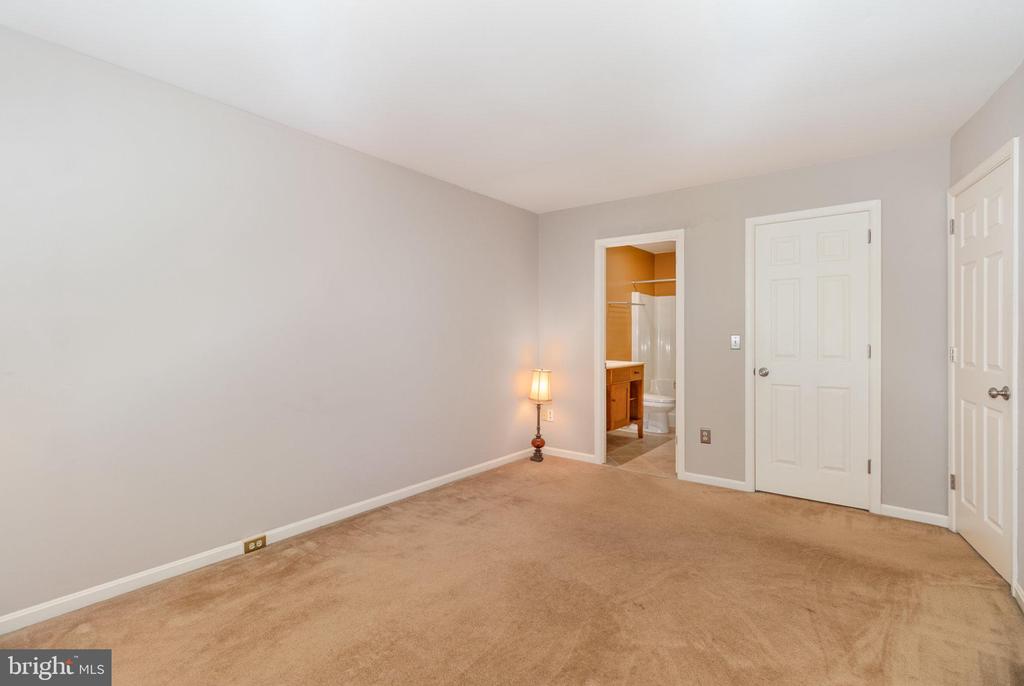 1148 Galway Ct