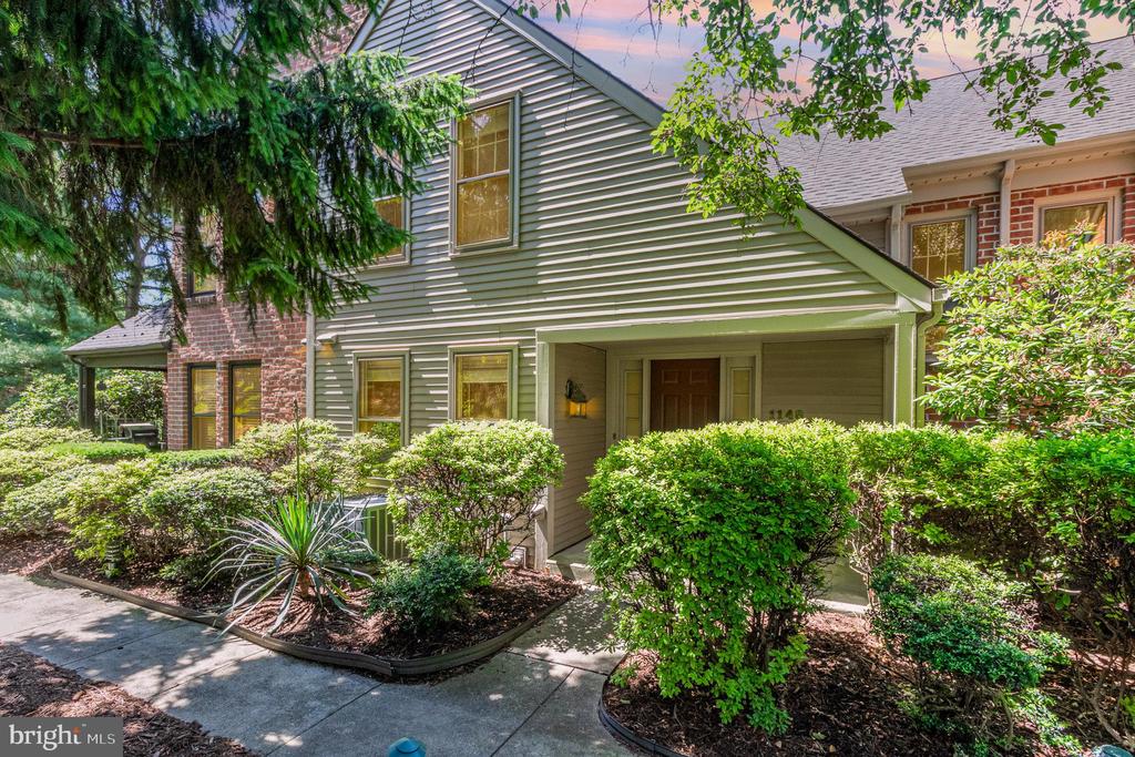 1148 Galway Ct