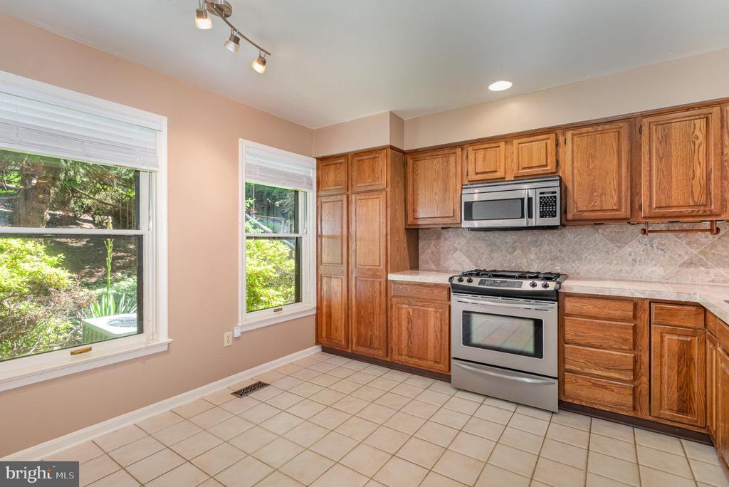 1148 Galway Ct