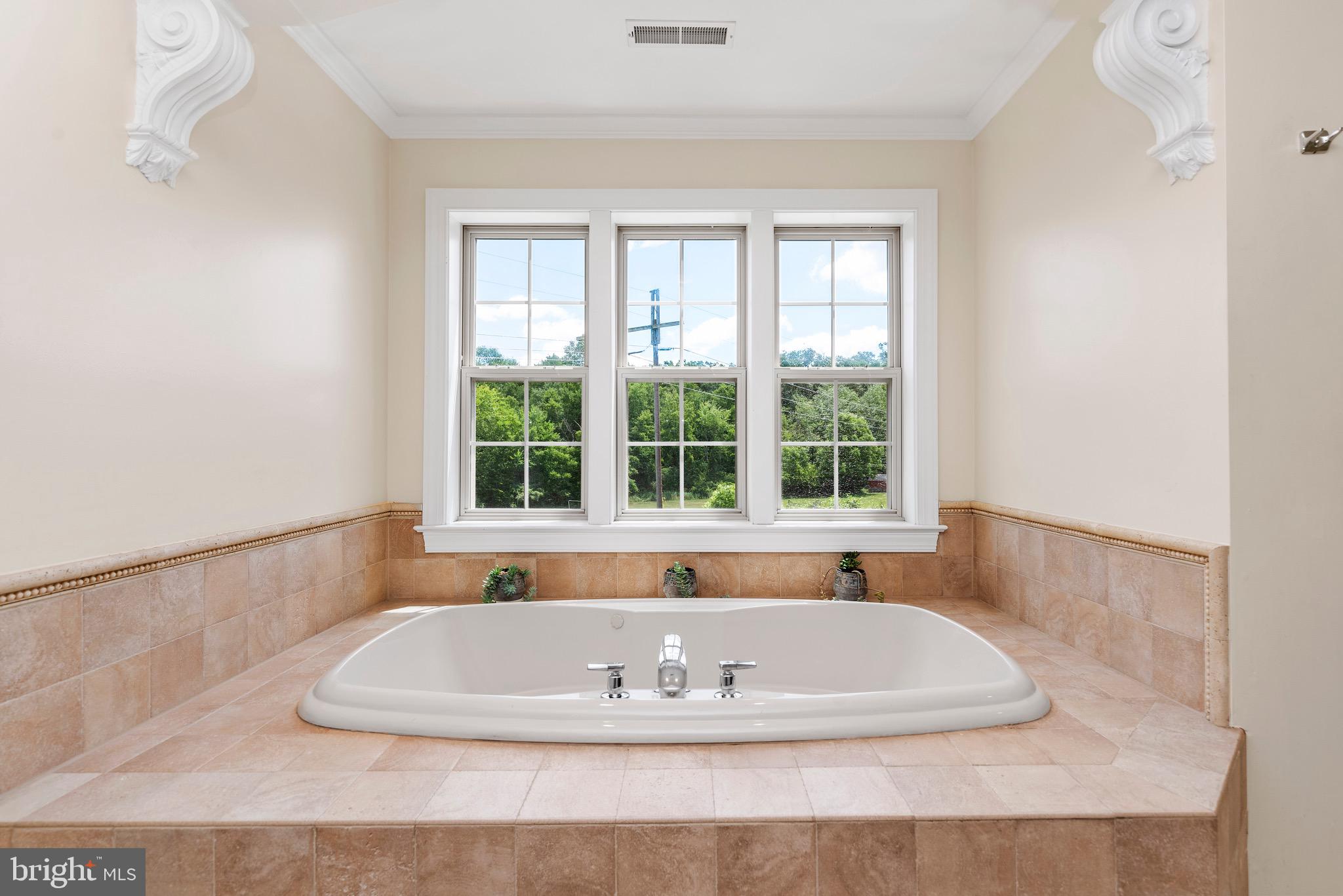 2749 Westhampton Ter