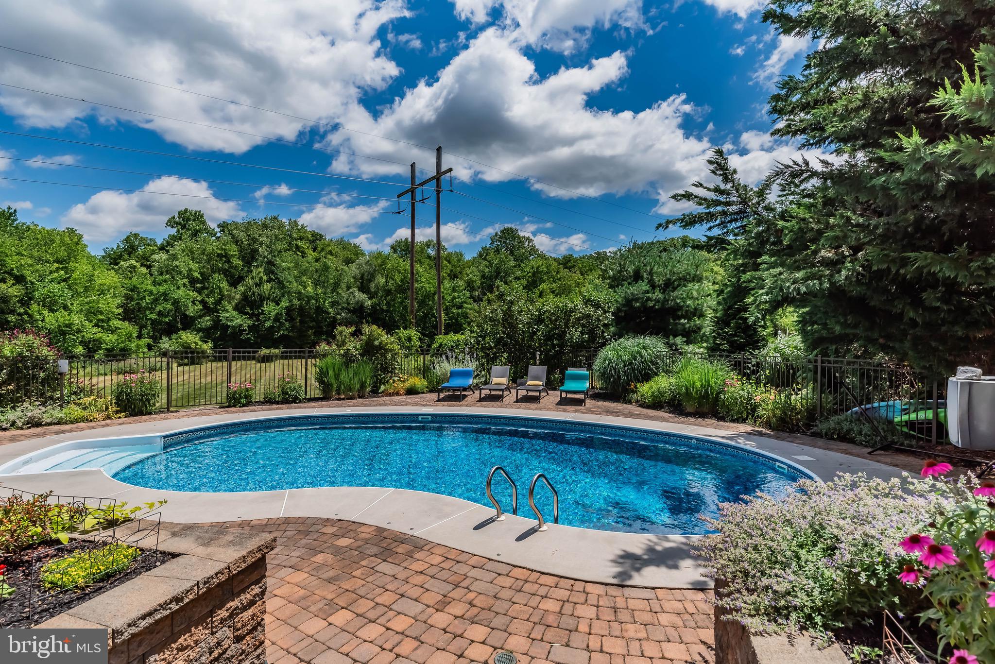2749 Westhampton Ter