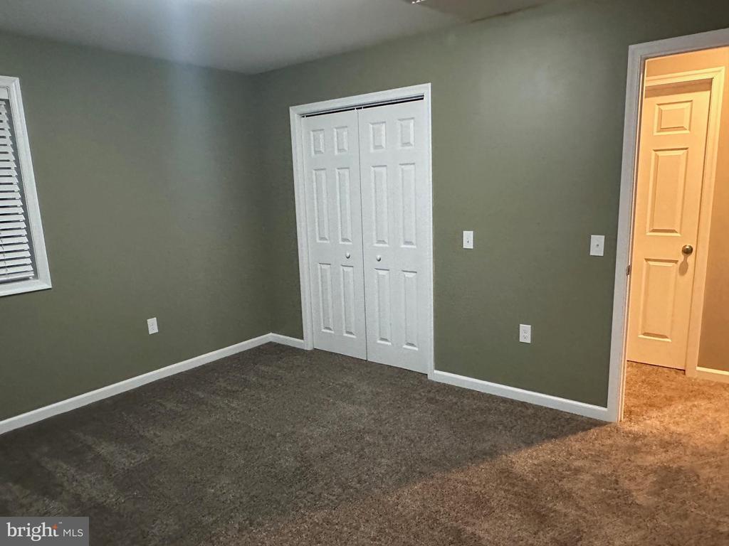 20 Dee Ct