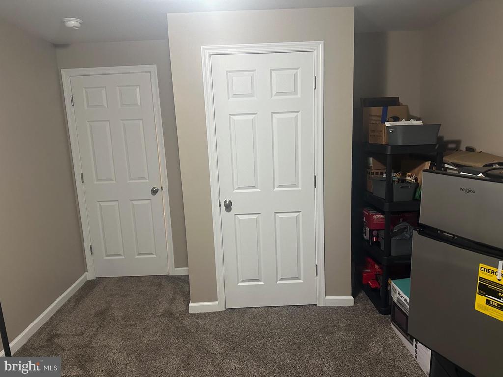20 Dee Ct