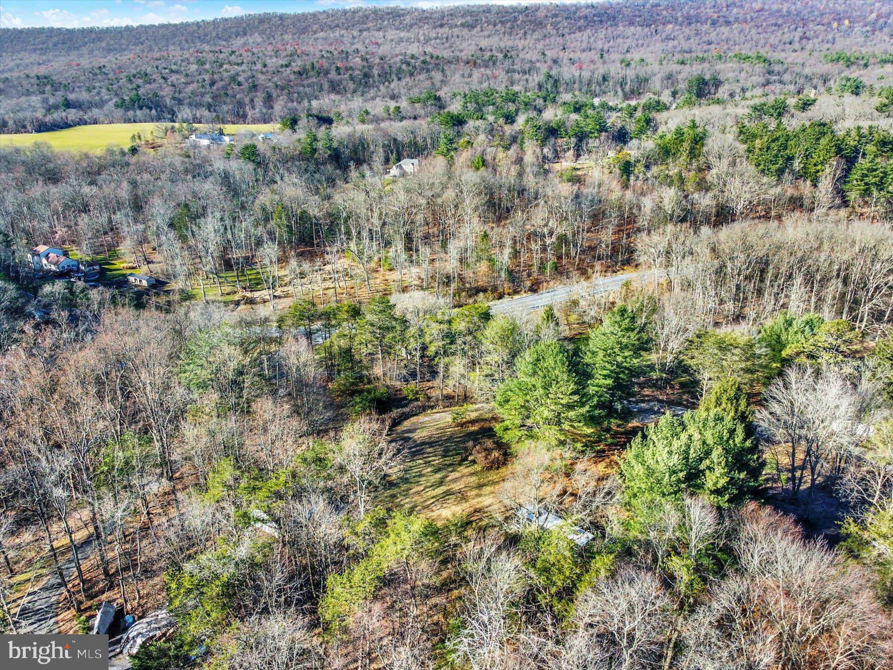 6961 Sleepy Hollow Rd