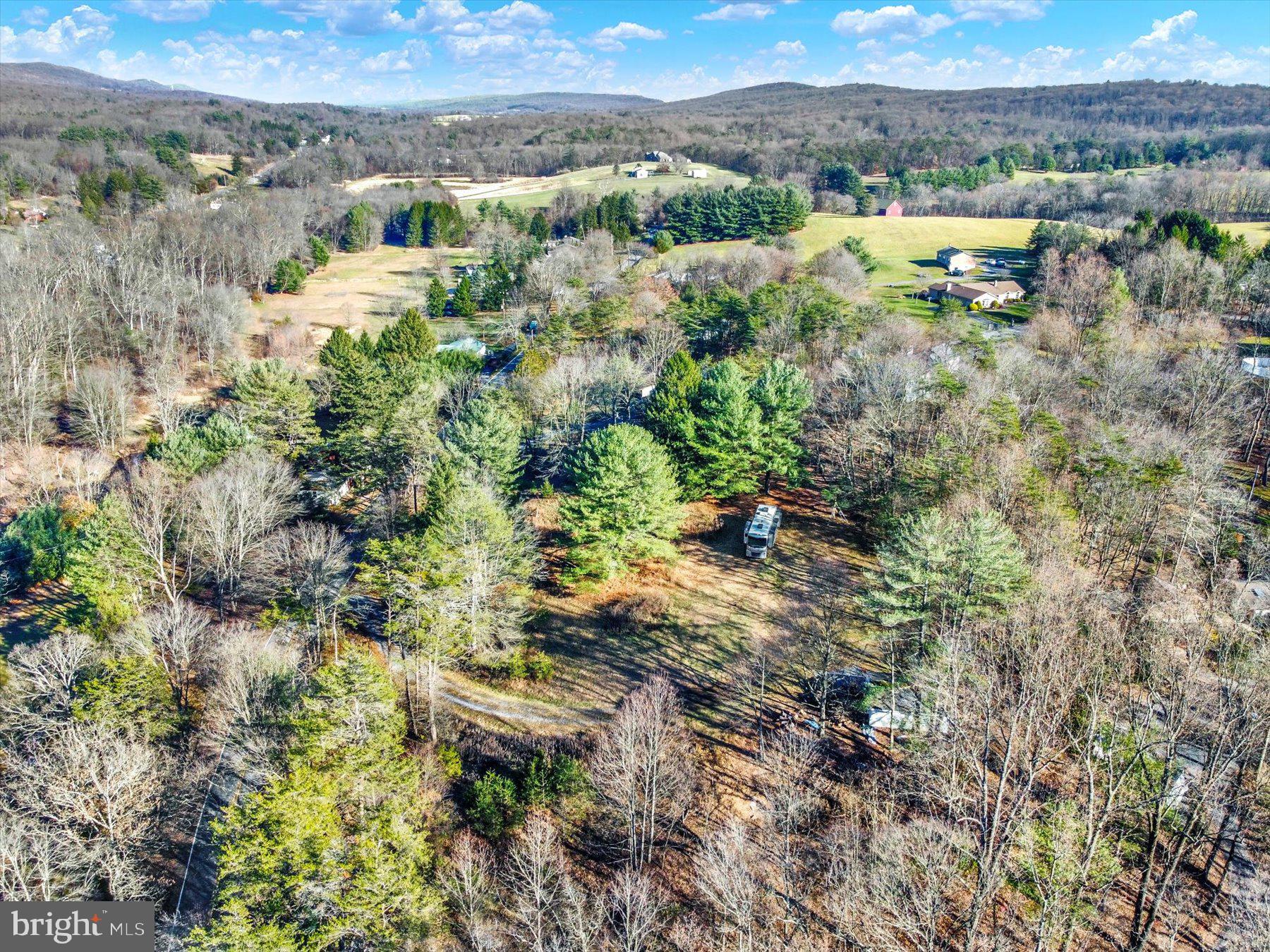 6961 Sleepy Hollow Rd