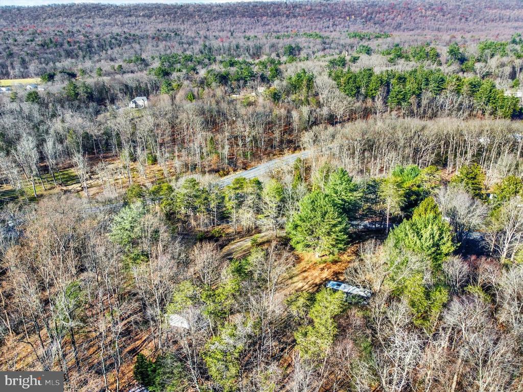 6961 Sleepy Hollow Rd