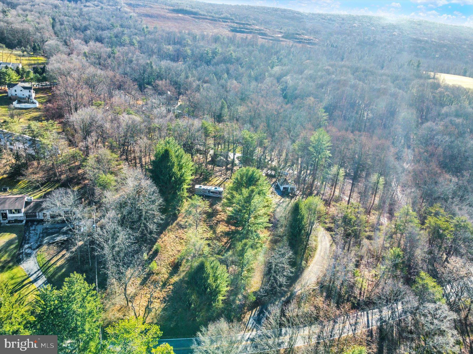 6961 Sleepy Hollow Rd