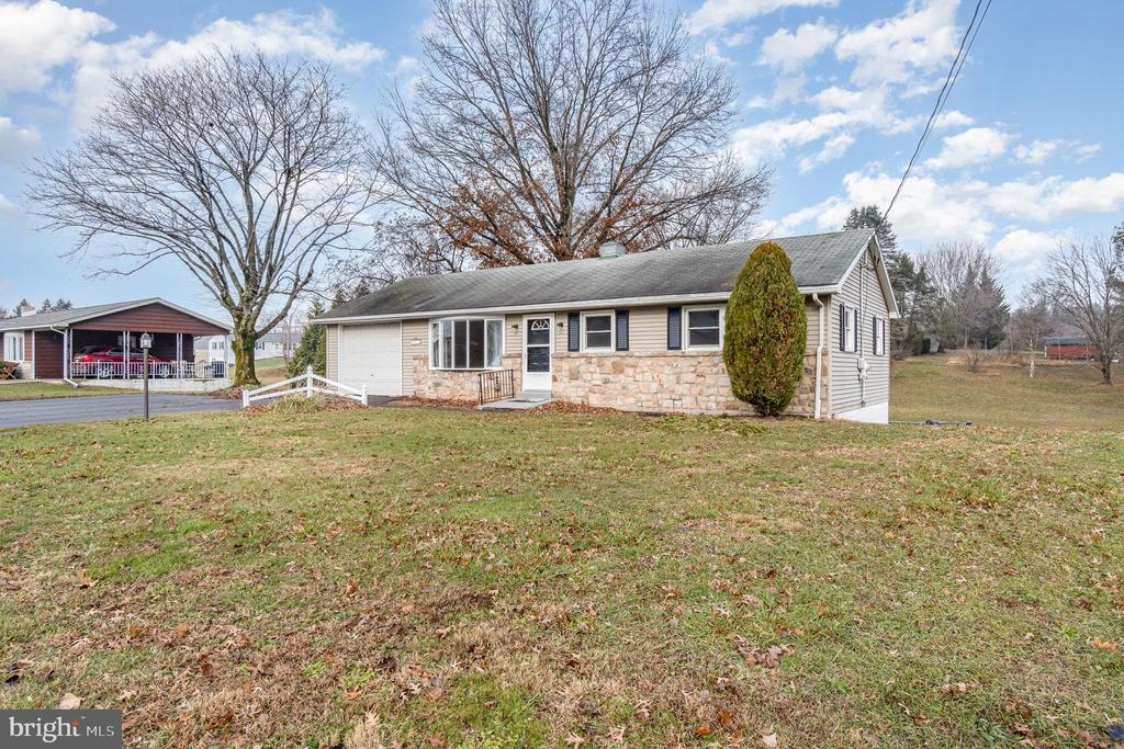4033 Route 209