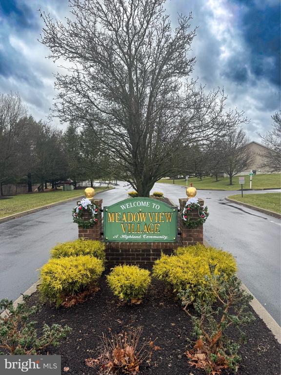 145 Leonard Ln