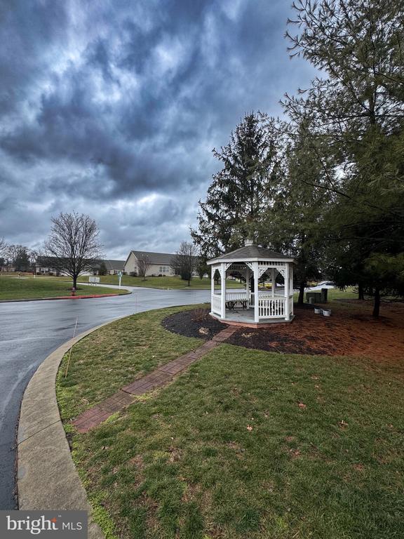 145 Leonard Ln