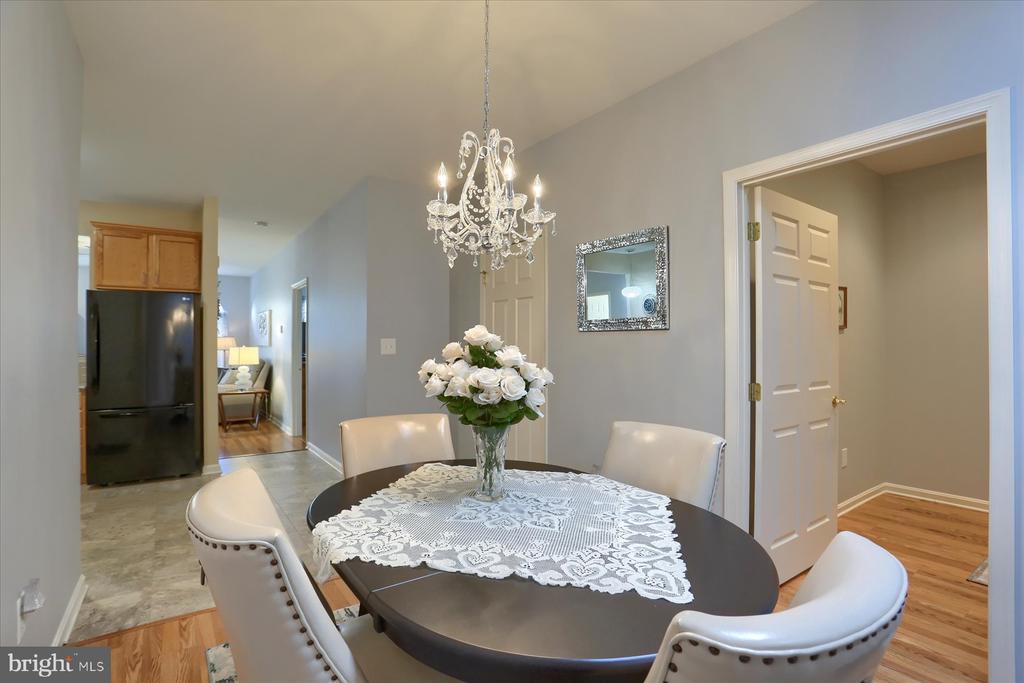 170 Meadowview Dr