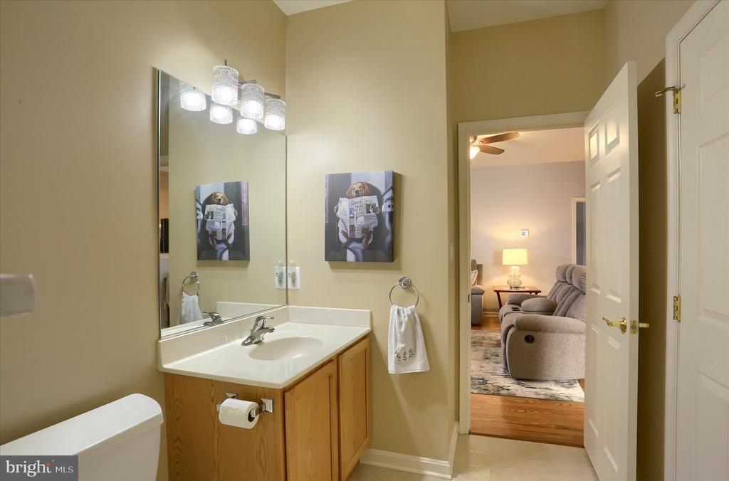 170 Meadowview Dr