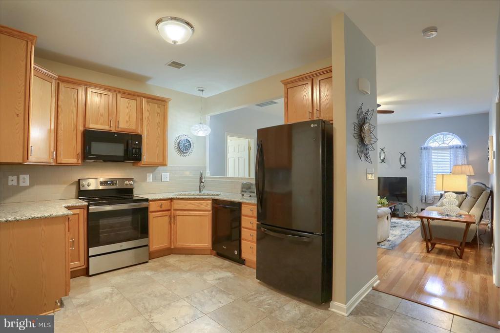 170 Meadowview Dr