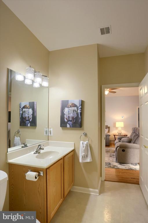 170 Meadowview Dr