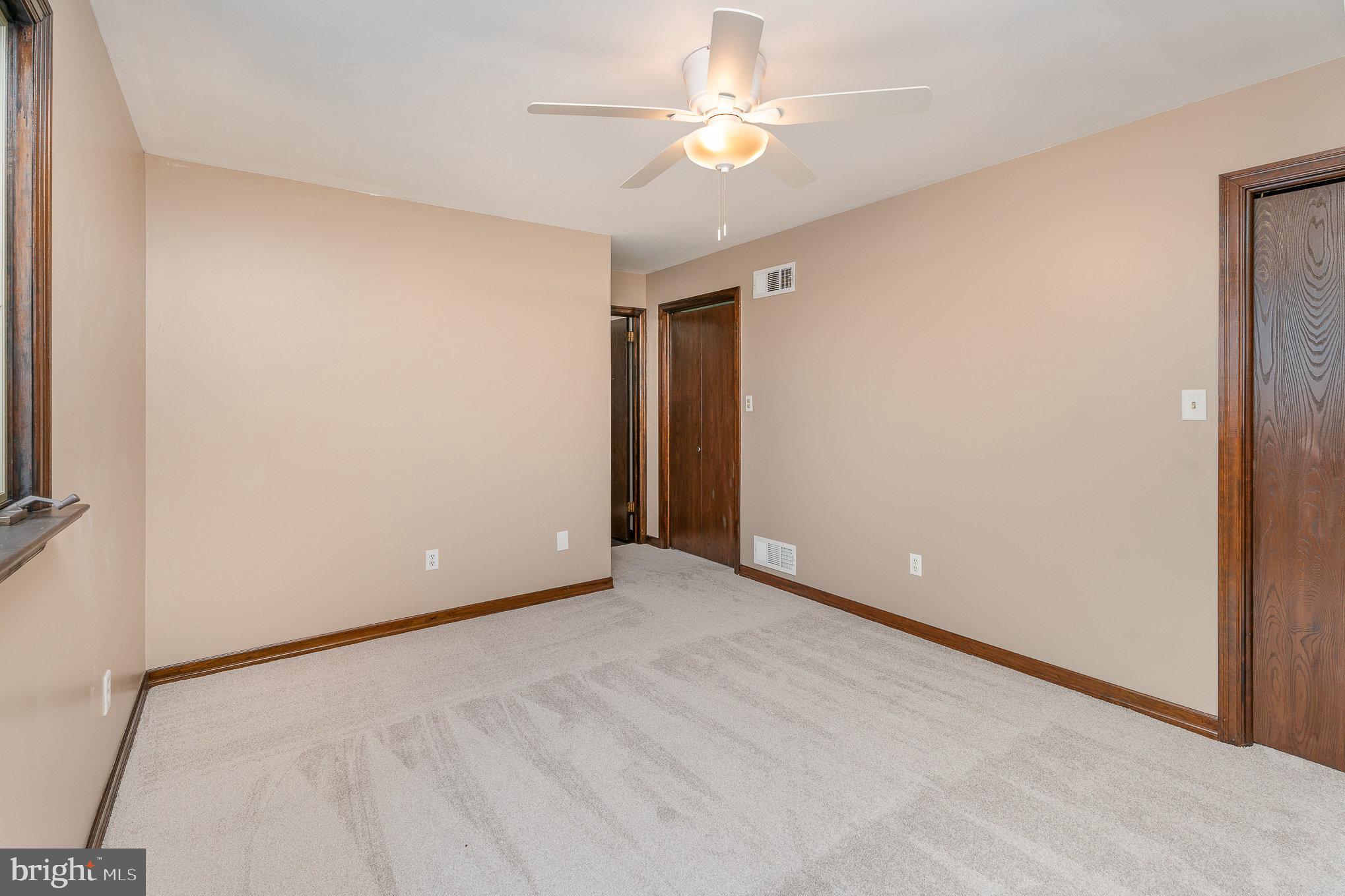 8 Mayapple Dr