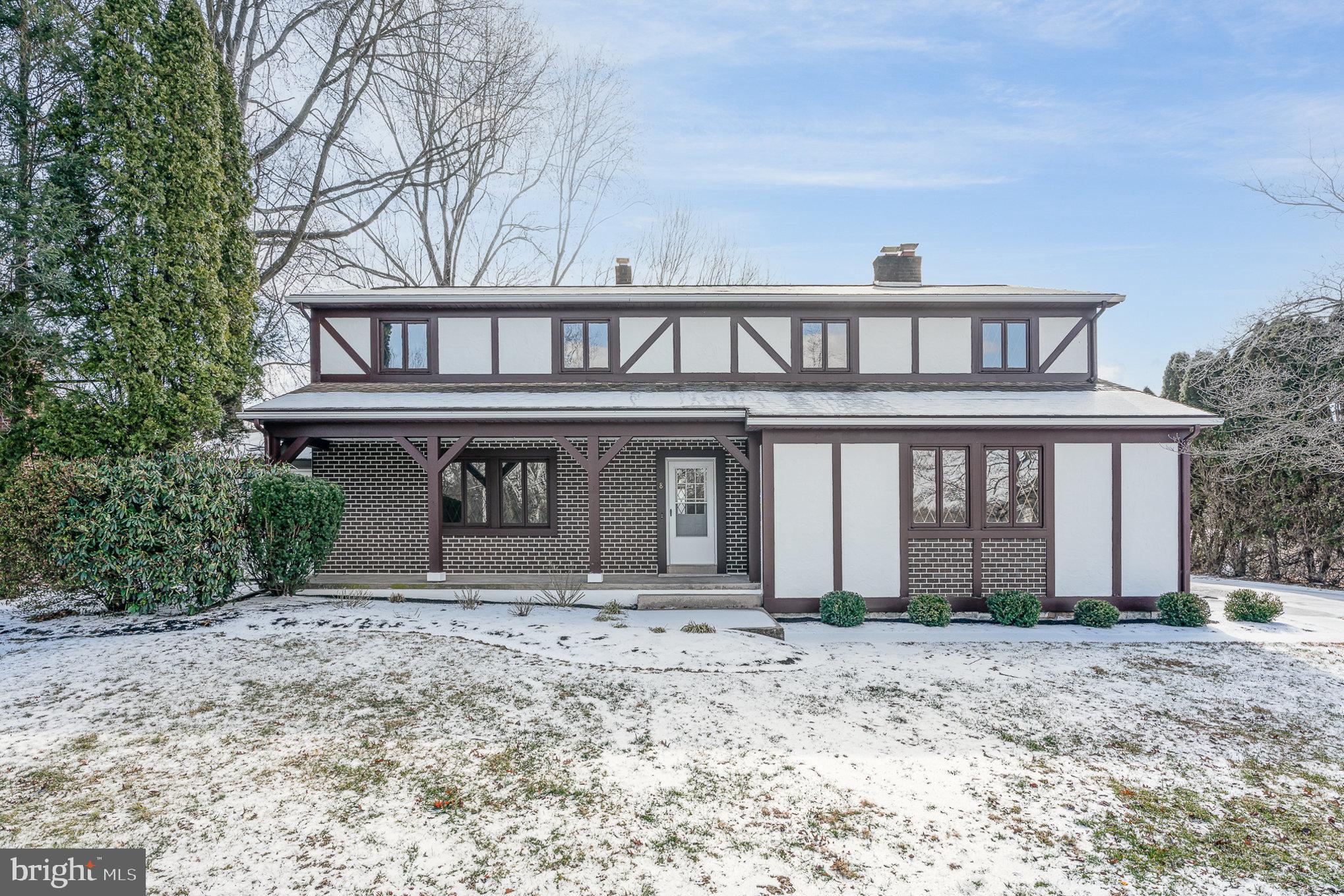 8 Mayapple Dr