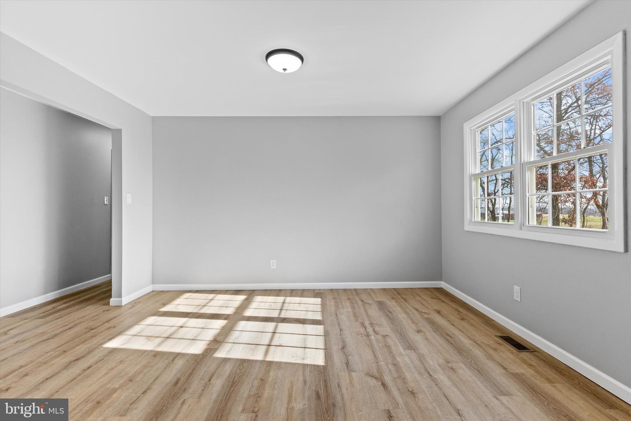 319 Spring Rd