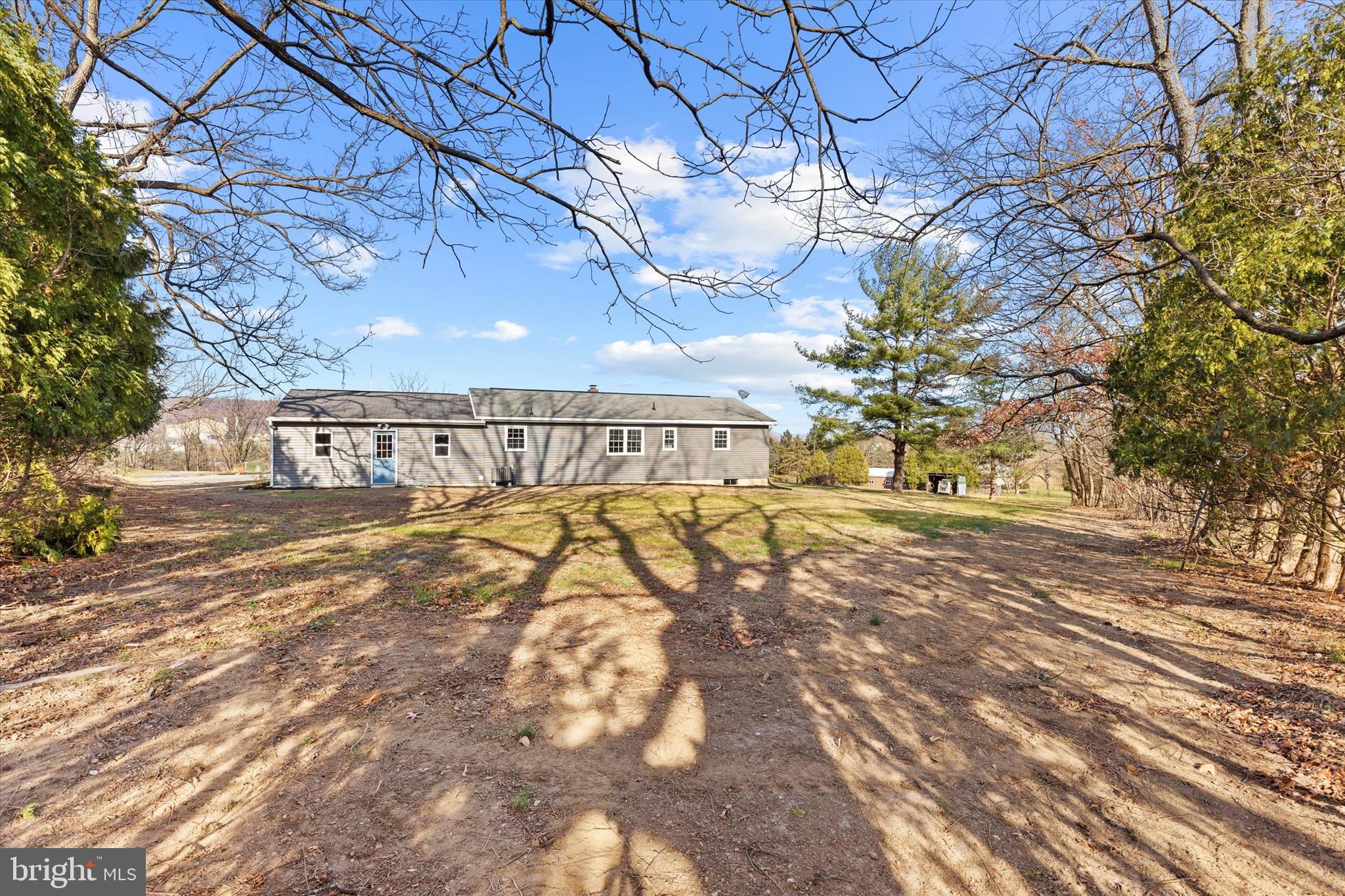 319 Spring Rd