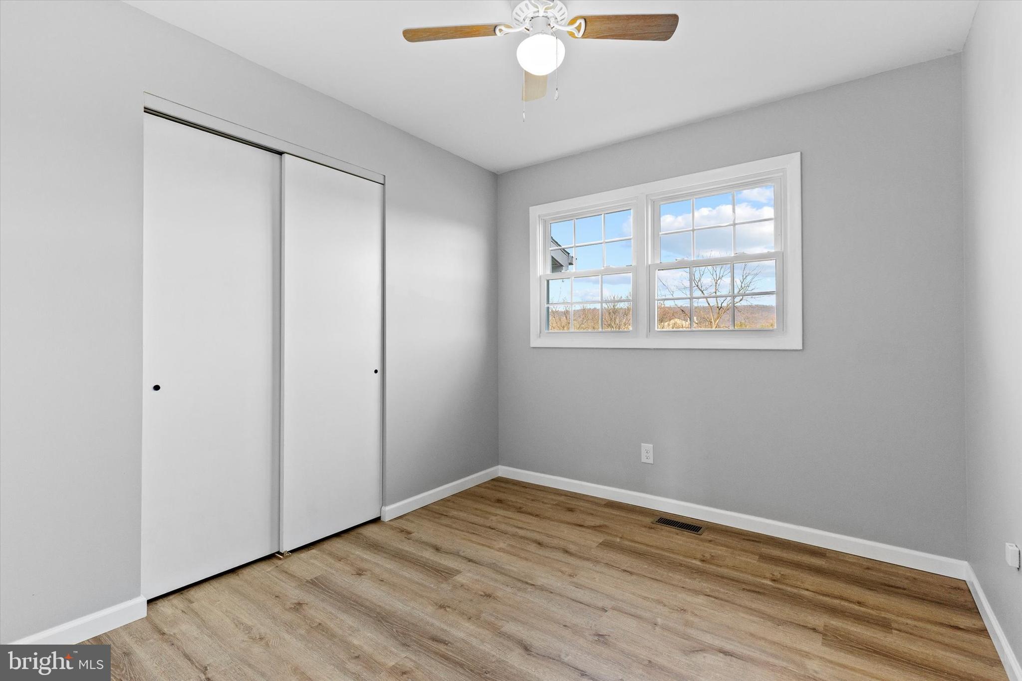 319 Spring Rd