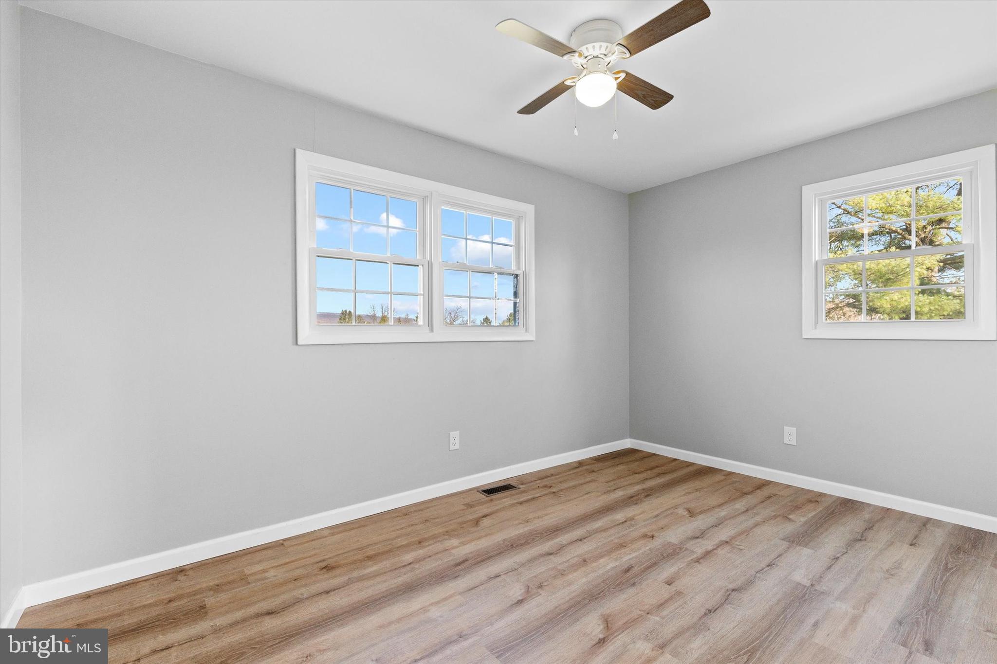 319 Spring Rd