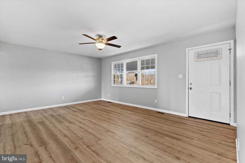 319 Spring Rd