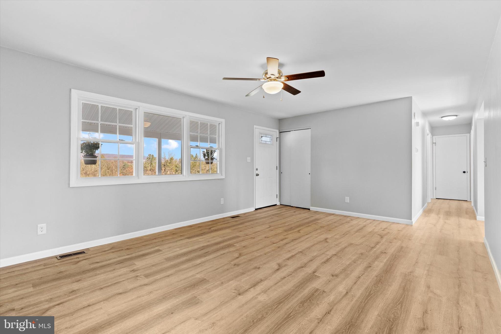 319 Spring Rd