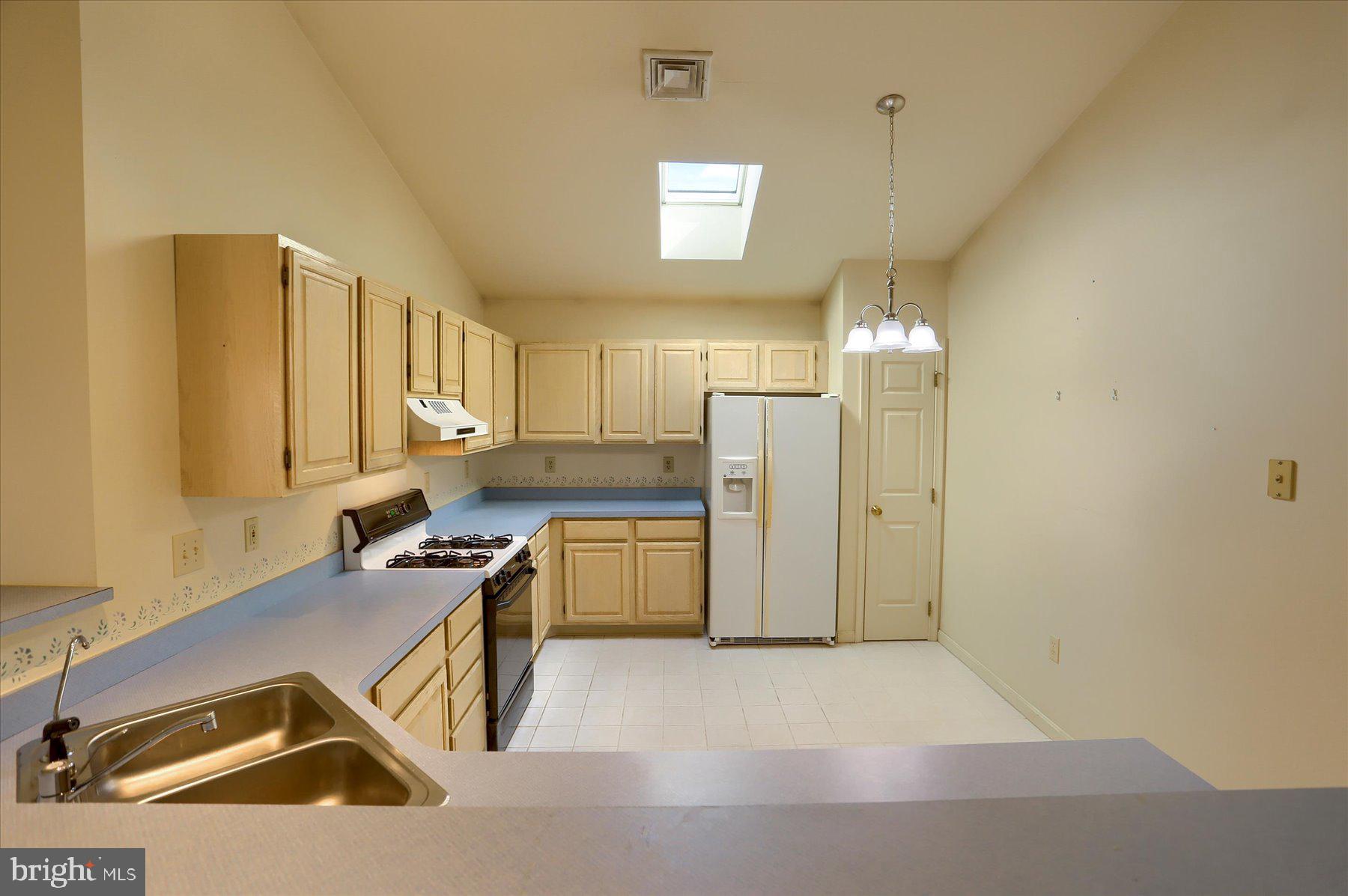 6266 S Highlands Cir