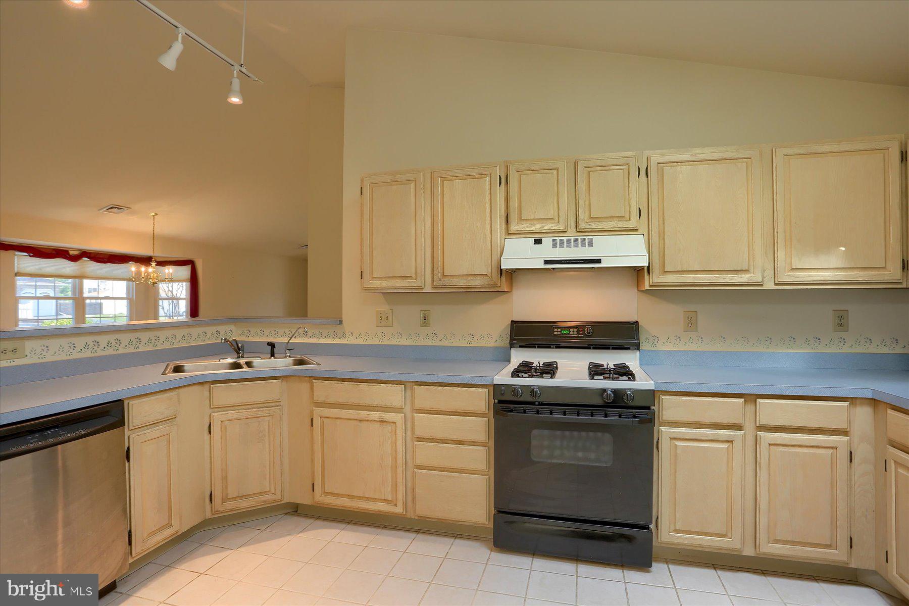 6266 S Highlands Cir