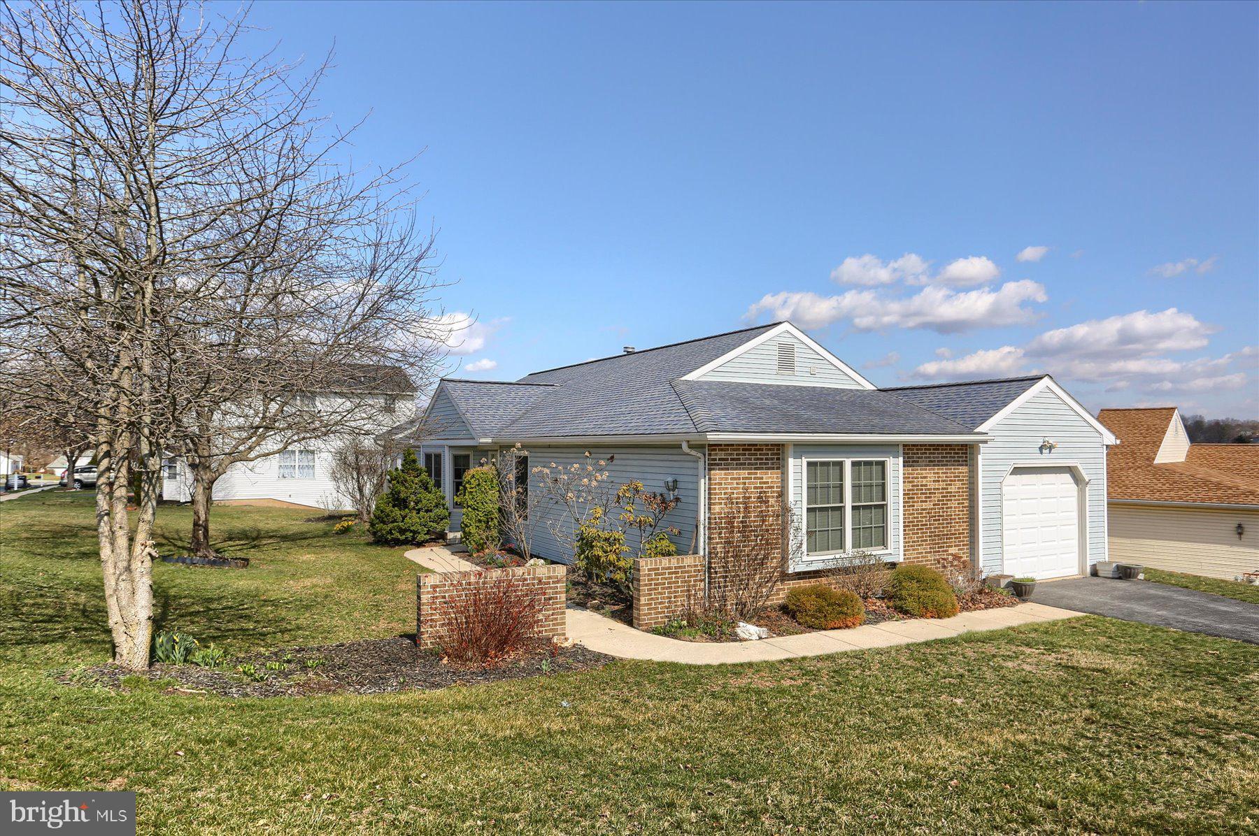 6266 S Highlands Cir