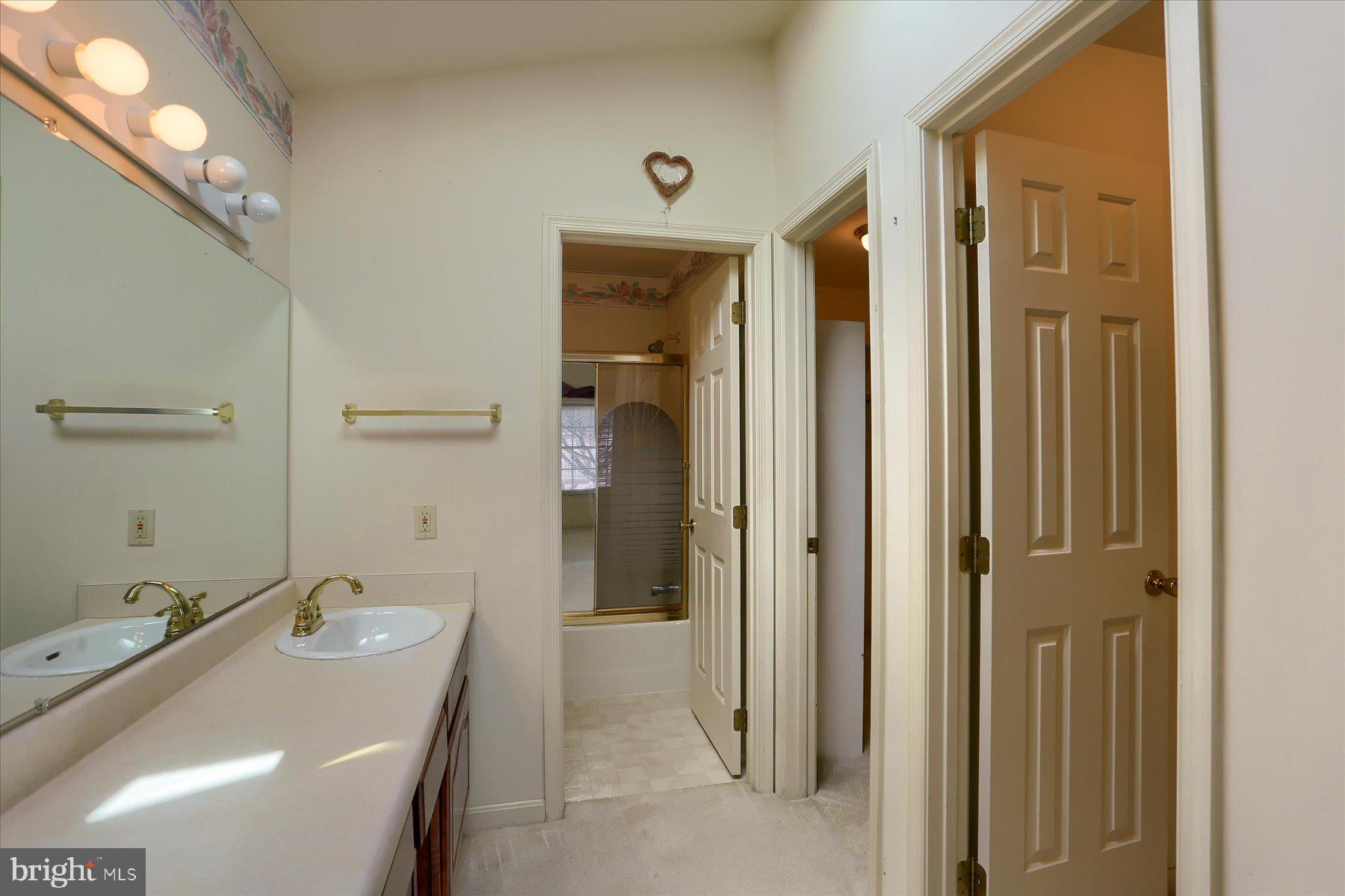 6266 S Highlands Cir